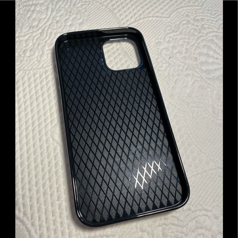 Obbii phone case iPhone 12 ProMax - Picture 2 of 4